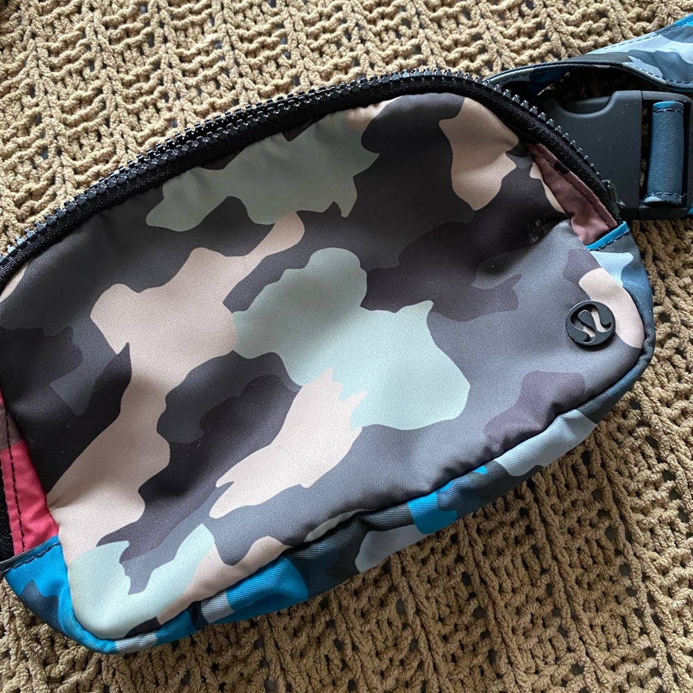 Lulu lemon bag